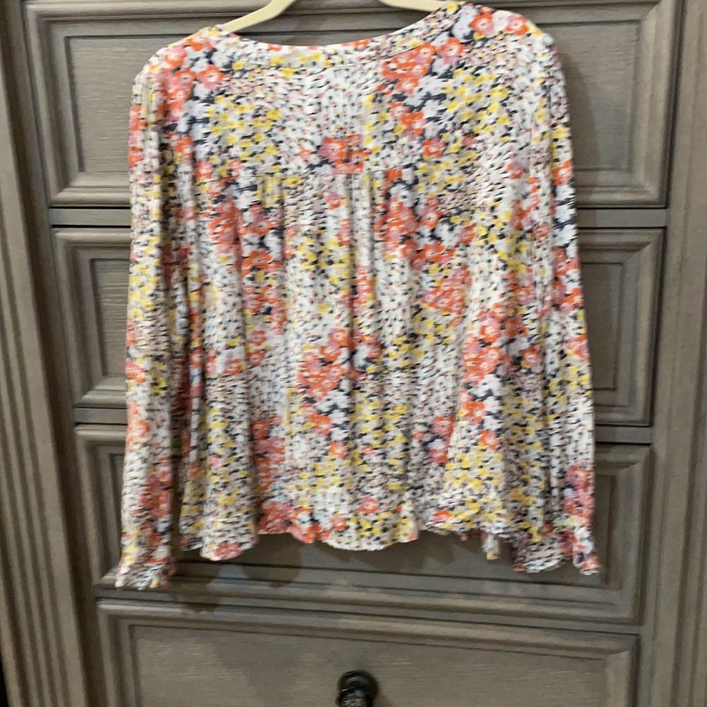 LOFT BLOUSE - Picture 2 of 4
